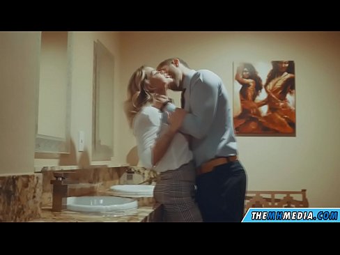 ❤️ Kui rinnakas blondiin võrgutab sind avalikus tualettruumis ❤️ Porno at et.com-full-porner.ru ﹏